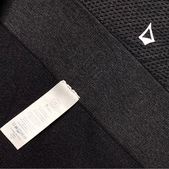 Ivivva by Lululemon Girls Dark Gray Ruched Crop Tight Leggings, size 12 - Picture 3 of 6